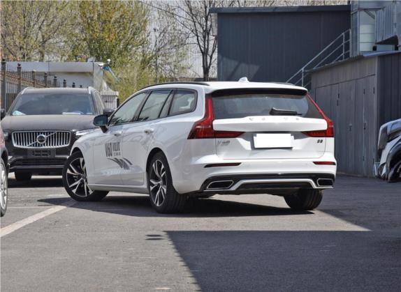 沃尔沃V60 2022款 B5 智远运动版 外观   斜后