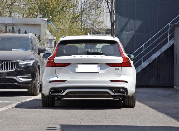 沃尔沃V60 2022款 B5 智远运动版 外观   正后
