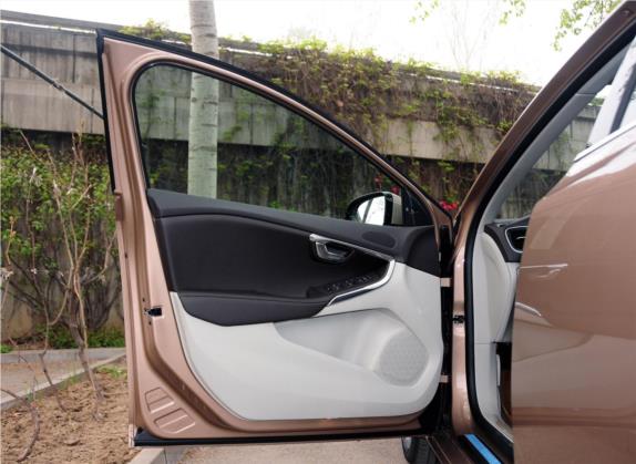 沃尔沃V40 2013款 T5 智尊版 车厢座椅   前门板