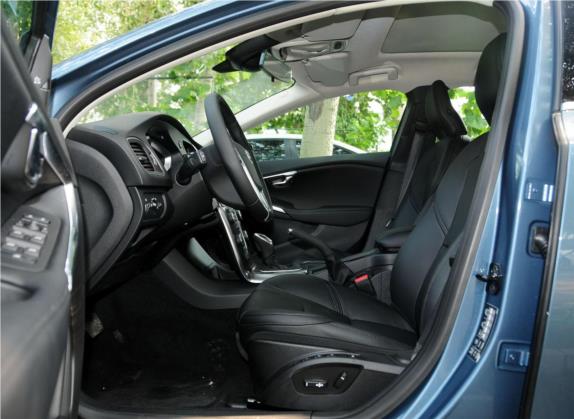 沃尔沃V40 2014款 2.0T 智雅版 车厢座椅   前排空间