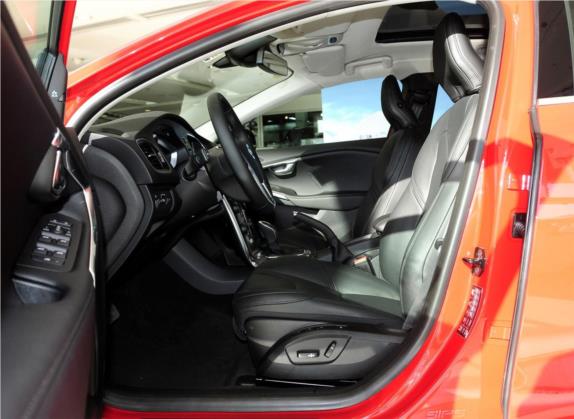 沃尔沃V40 2014款 T5 智尊版 车厢座椅   前排空间