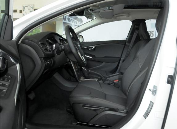 沃尔沃V40 2014款 Cross Country 2.0T 智逸版 车厢座椅   前排空间