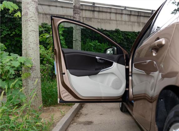 沃尔沃V40 2015款 1.6T 智逸版 车厢座椅   前门板