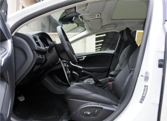 沃尔沃V40 2015款 1.6T 智雅版 车厢座椅   前排空间