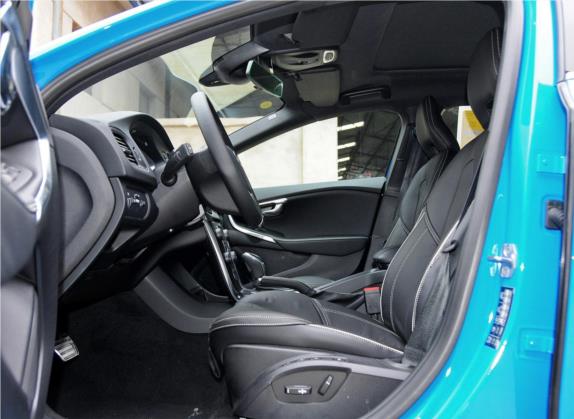 沃尔沃V40 2015款 1.6T 智雅个性运动版 车厢座椅   前排空间