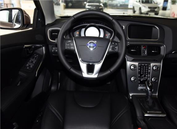 沃尔沃V40 2016款 T3 智雅版 中控类   驾驶位