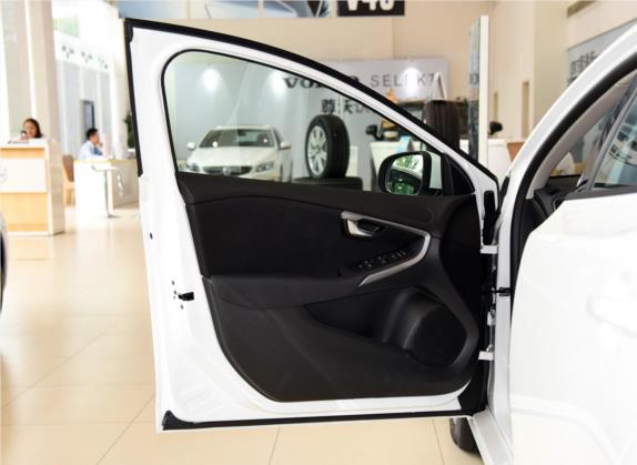 沃尔沃V40 2017款 T3 智尚版 车厢座椅   前门板