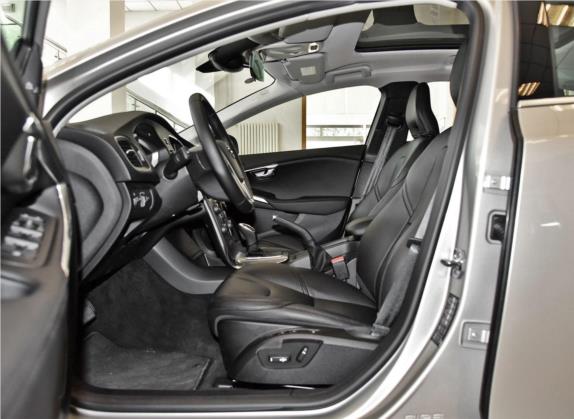 沃尔沃V40 2018款 T3 智雅版 车厢座椅   前排空间