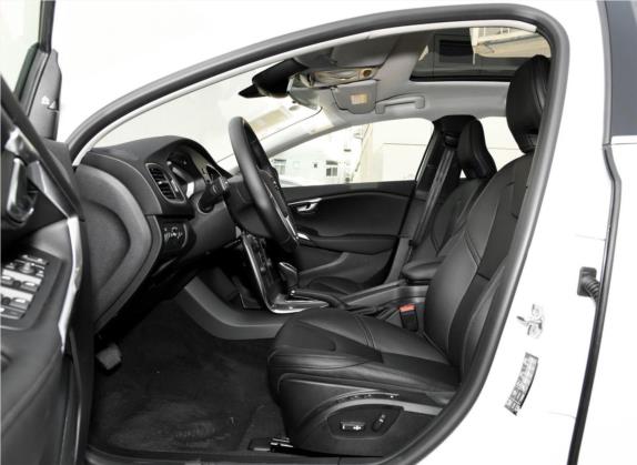 沃尔沃V40 2018款 T4 智雅版 车厢座椅   前排空间