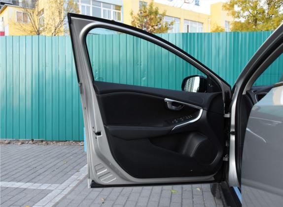 沃尔沃V40 2018款 Cross Country T3 智雅版 车厢座椅   前门板