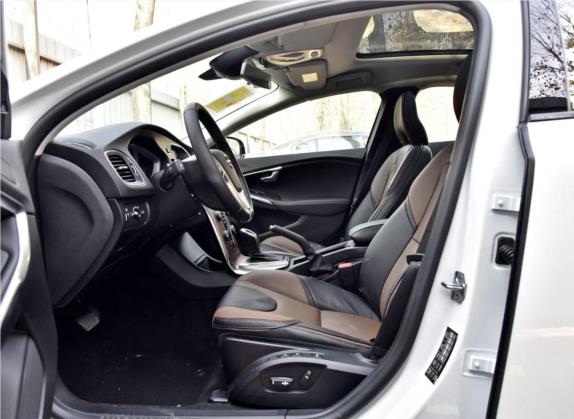 沃尔沃V40 2018款 Cross Country T5 AWD 智雅版 车厢座椅   前排空间