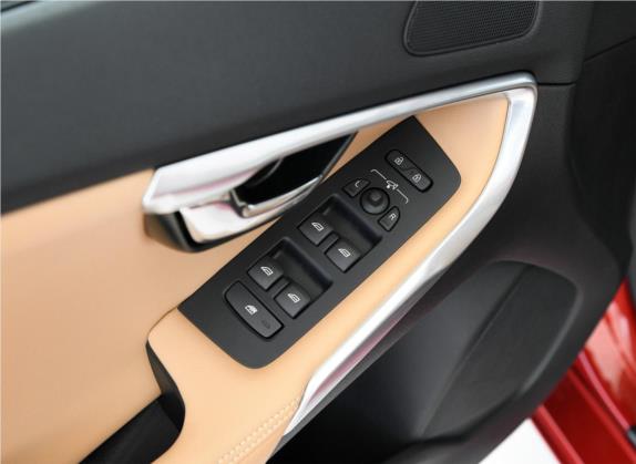 沃尔沃V40 2019款 T3 智逸版 车厢座椅   门窗控制