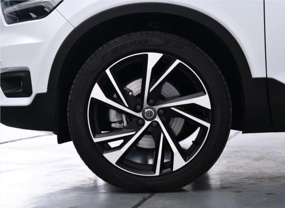 沃尔沃XC40(进口) 2019款 T5 四驱运动日暮水晶白限定版 其他细节类   前轮