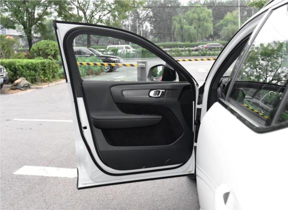 沃尔沃XC40(进口) 2019款 T5 四驱运动日暮水晶白 车厢座椅   前门板