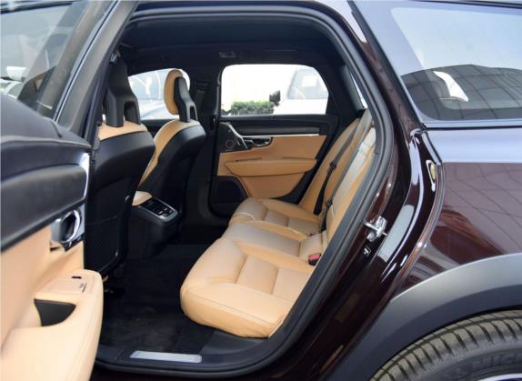 沃尔沃V90 2017款 Cross Country T5 AWD 智尊版 车厢座椅   后排空间