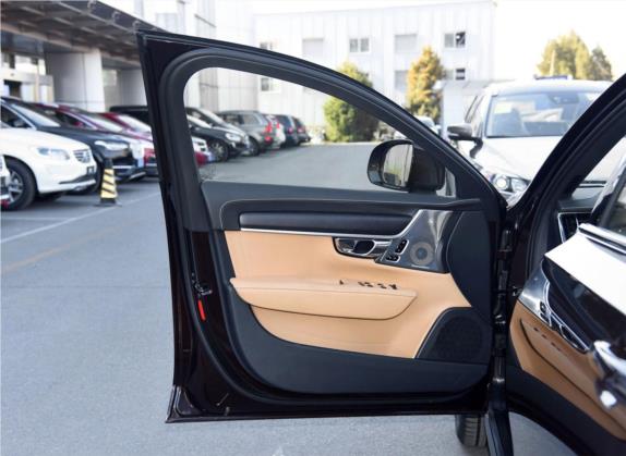 沃尔沃V90 2017款 Cross Country T5 AWD 智尊版 车厢座椅   前门板