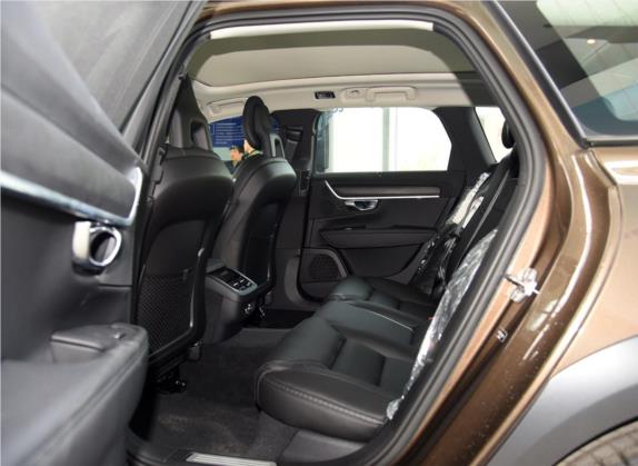 沃尔沃V90 2017款 Cross Country T5 AWD 智远版 车厢座椅   后排空间