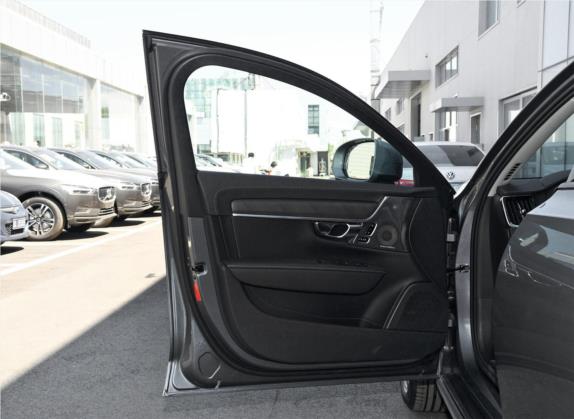 沃尔沃V90 2019款 Cross Country T5 AWD 智尊版 国VI 车厢座椅   前门板