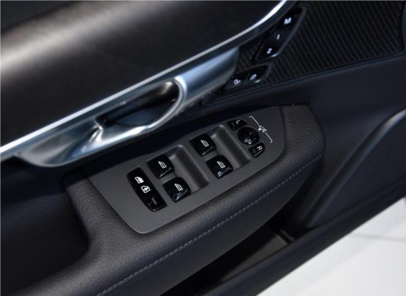 沃尔沃V90 2020款 Cross Country T5 AWD 智远版 车厢座椅   门窗控制