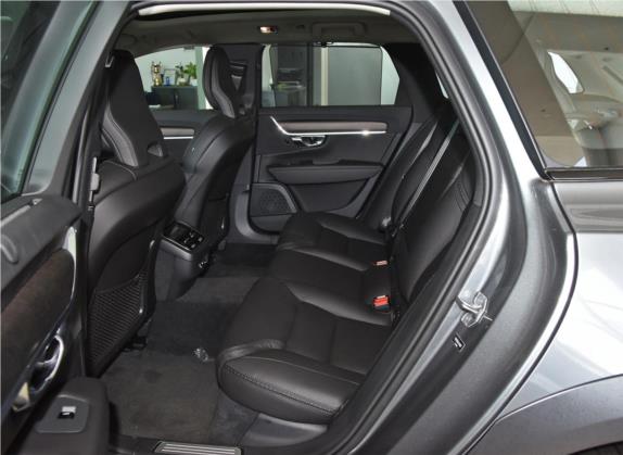 沃尔沃V90 2020款 改款 Cross Country T5 AWD 智远版 车厢座椅   后排空间