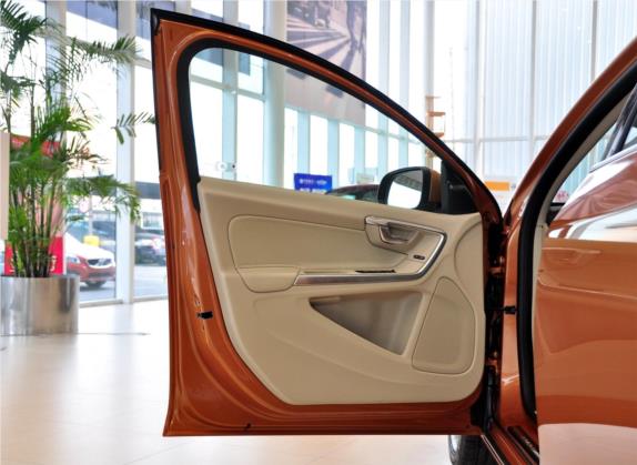 沃尔沃S60(进口) 2011款 2.0T 智尊版 车厢座椅   前门板