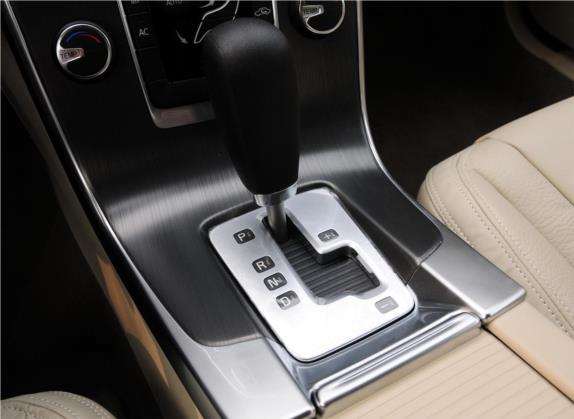 沃尔沃S60(进口) 2011款 2.0T 舒适版 中控类   挡把
