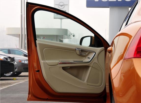 沃尔沃S60(进口) 2011款 2.0T 智雅版 车厢座椅   前门板