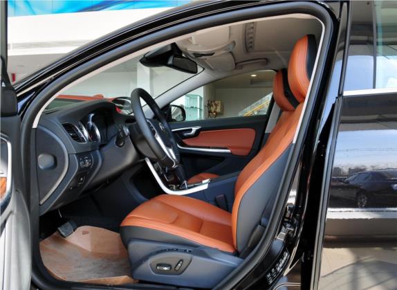 沃尔沃S60(进口) 2011款 T6 AWD 智尊版 车厢座椅   前排空间