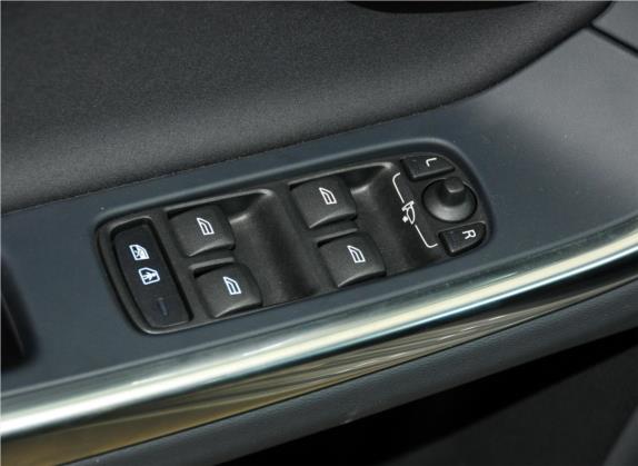 沃尔沃S60(进口) 2011款 2.0T 智尚版 车厢座椅   门窗控制