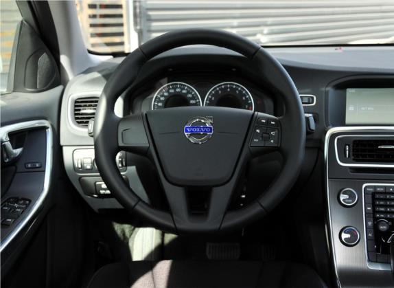 沃尔沃S60(进口) 2012款 1.6T DRIVe 智尚版 中控类   驾驶位