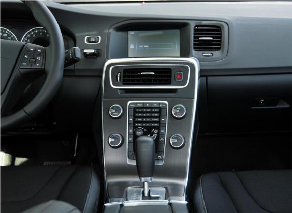 沃尔沃S60(进口) 2012款 1.6T DRIVe 智尚版 中控类   中控台