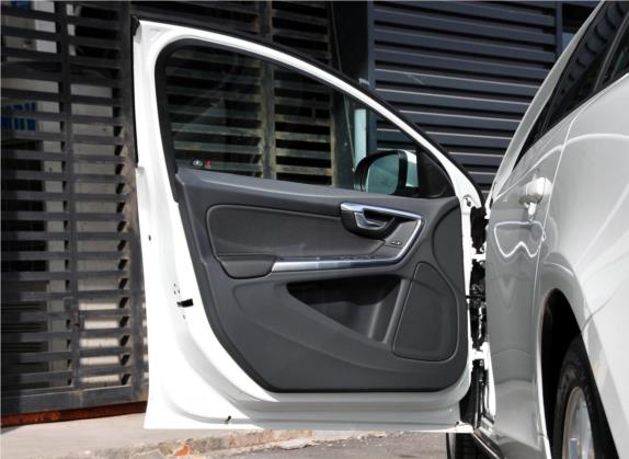 沃尔沃S60(进口) 2012款 1.6T DRIVe 智尚版 车厢座椅   前门板