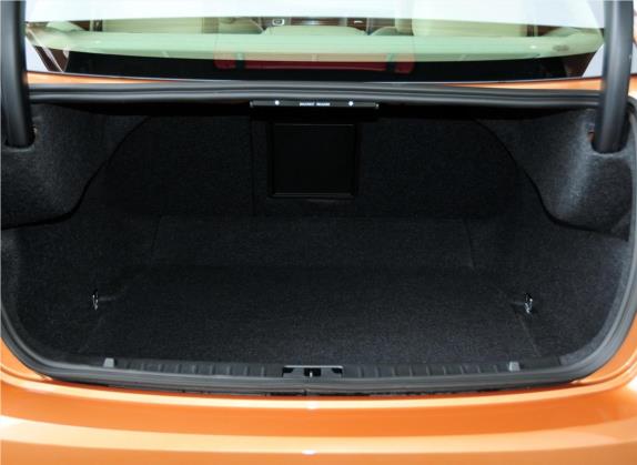 沃尔沃S60(进口) 2012款 1.6T DRIVe 舒适版 车厢座椅   后备厢