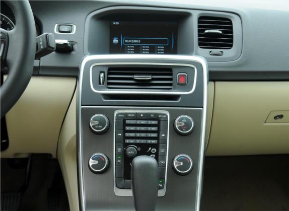 沃尔沃S60(进口) 2012款 1.6T DRIVe 智雅版 中控类   中控台