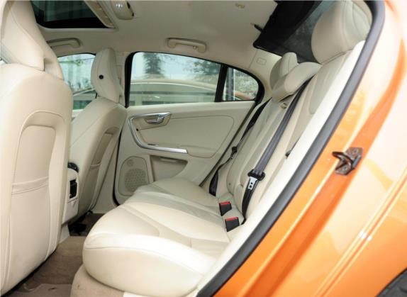 沃尔沃S60(进口) 2012款 T5 智雅版 车厢座椅   后排空间