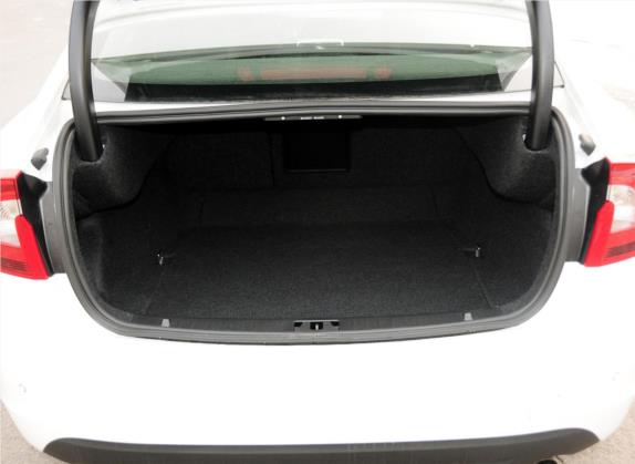 沃尔沃S60(进口) 2013款 T5 智尚版 车厢座椅   后备厢