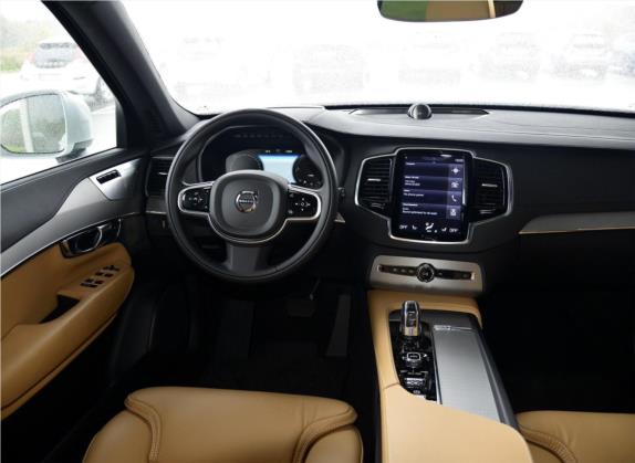 沃尔沃XC90新能源 2016款 E驱混动 T8 智尊版 7座 中控类   驾驶位