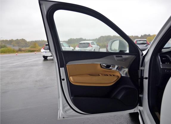 沃尔沃XC90新能源 2016款 E驱混动 T8 智尊版 7座 车厢座椅   前门板