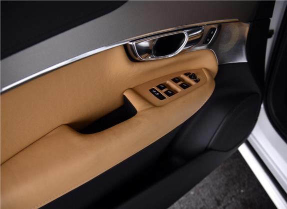 沃尔沃XC90新能源 2016款 E驱混动 T8 智尊版 7座 车厢座椅   门窗控制