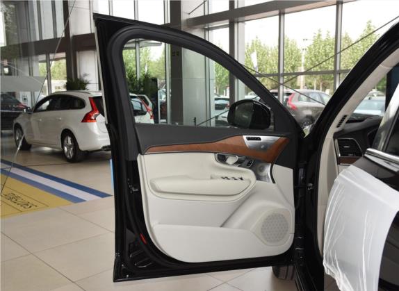 沃尔沃XC90新能源 2017款 E驱混动 T8 荣誉版 4座 车厢座椅   前门板