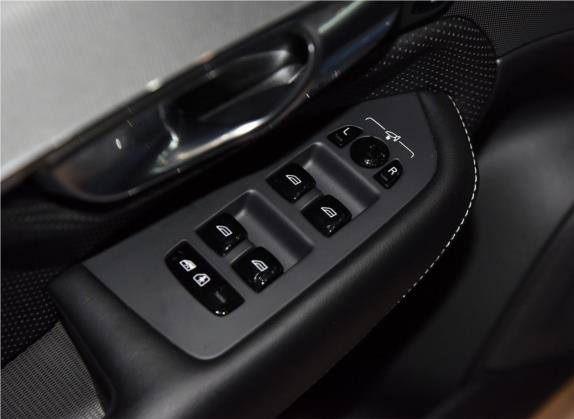沃尔沃XC90新能源 2018款 E驱混动 T8 个性运动版 7座 车厢座椅   门窗控制