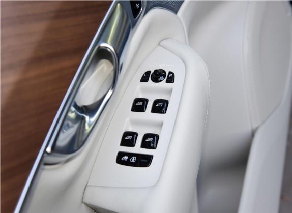 沃尔沃XC90新能源 2019款 E驱混动 T8 智尊版 7座 国V 车厢座椅   门窗控制
