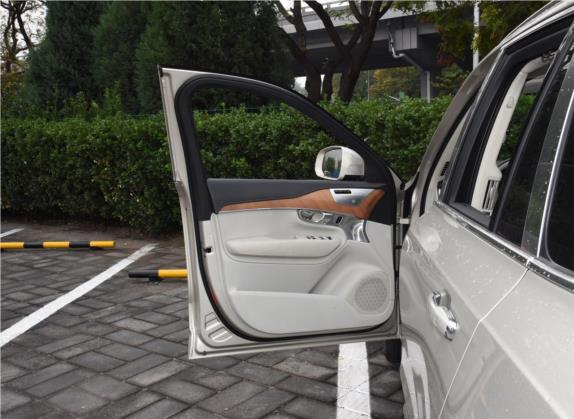 沃尔沃XC90新能源 2019款 E驱混动 T8 荣誉版 3座 国V 车厢座椅   前门板