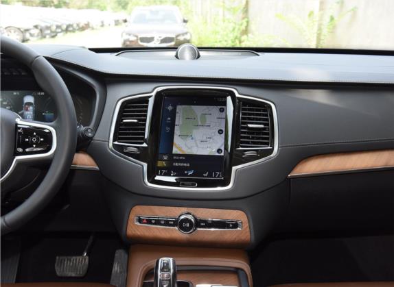 沃尔沃XC90新能源 2019款 E驱混动 T8 智尊版 7座 国VI 中控类   中控台