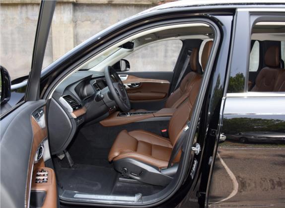 沃尔沃XC90新能源 2019款 E驱混动 T8 智尊版 7座 国VI 车厢座椅   前排空间