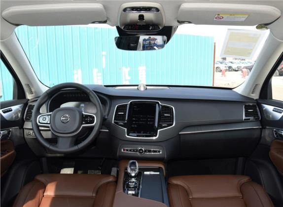 沃尔沃XC90新能源 2020款 E驱混动 T8 智尊豪华版 7座 中控类   中控全图