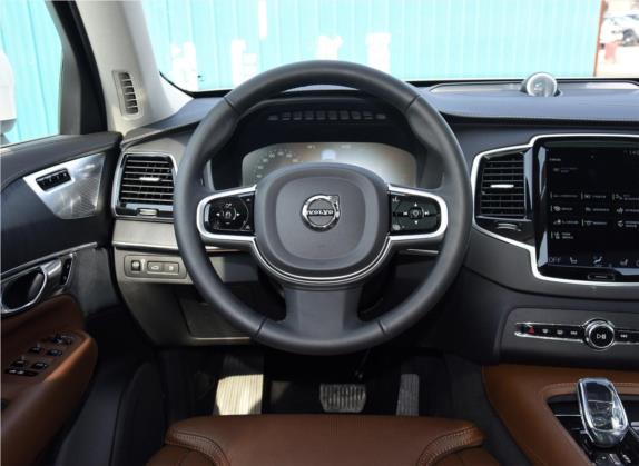 沃尔沃XC90新能源 2020款 E驱混动 T8 智尊豪华版 7座 中控类   驾驶位