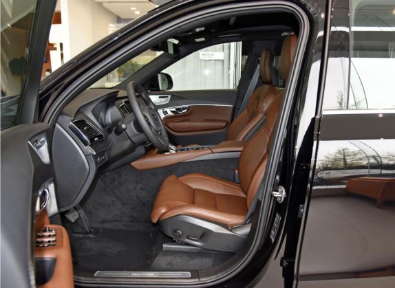 沃尔沃XC90新能源 2022款 改款 E驱混动 T8 智尊豪华版 7座 车厢座椅   前排空间