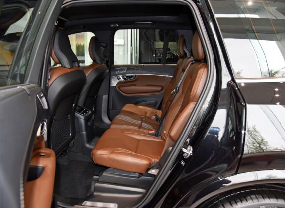 沃尔沃XC90新能源 2022款 改款 E驱混动 T8 智尊豪华版 7座 车厢座椅   后排空间