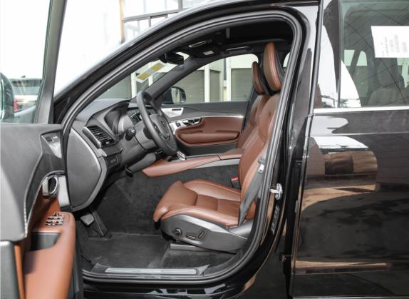 沃尔沃XC90新能源 2023款 T8 RECHARGE 智尊豪华版 7座 车厢座椅   前排空间